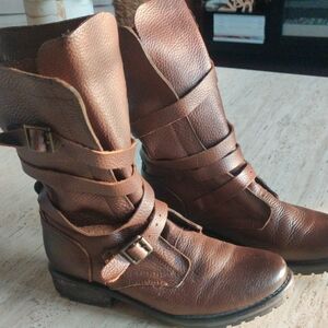 Brown Leather Buckle Boots